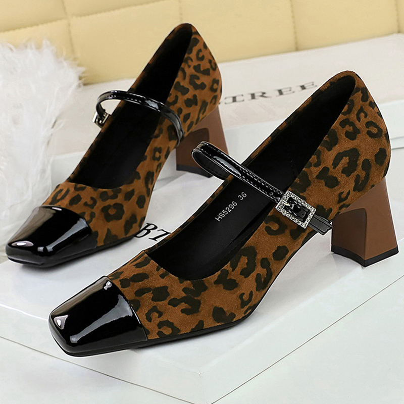 Shoe Tree - أحذية BIGTREE نسائية بنقشة الفهد، كعب